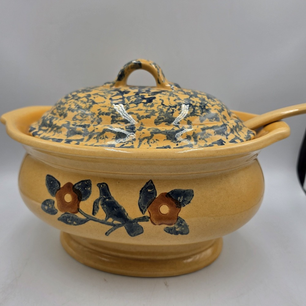 Vintage Pfaltzgraff America MAFA Soup Tureen Lid Ladle 3.5 Qt Stoneware Folk Art